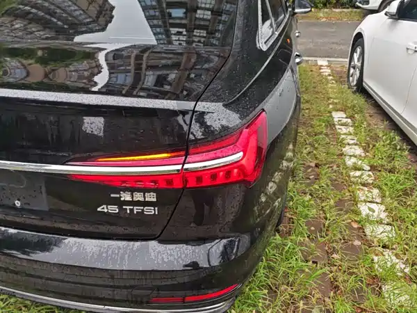Audi A6L 2023, фото 7
