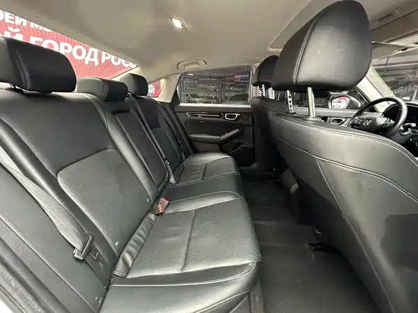 Honda Civic 2022, фото 19