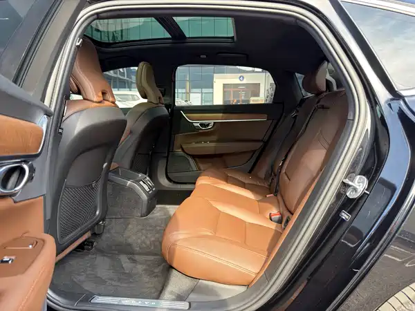 Volvo S90 2024, фото 5