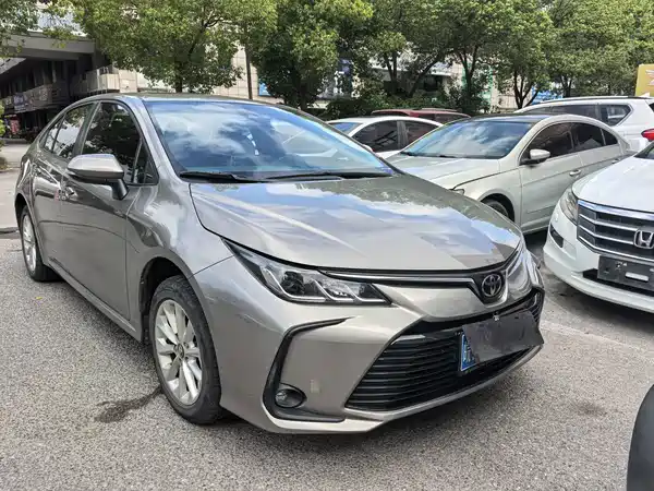 Toyota Corolla 2021, фото 2