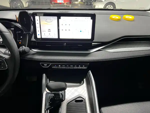 Geely Preface 2021, фото 15