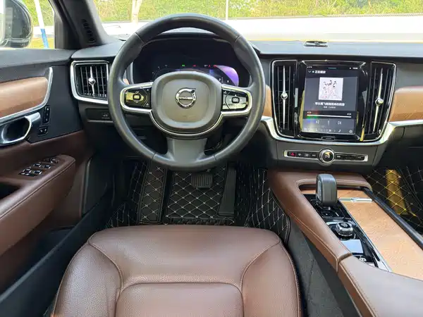 Volvo S90 2023, фото 16