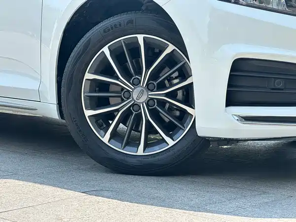 Geely Preface 2021, фото 4