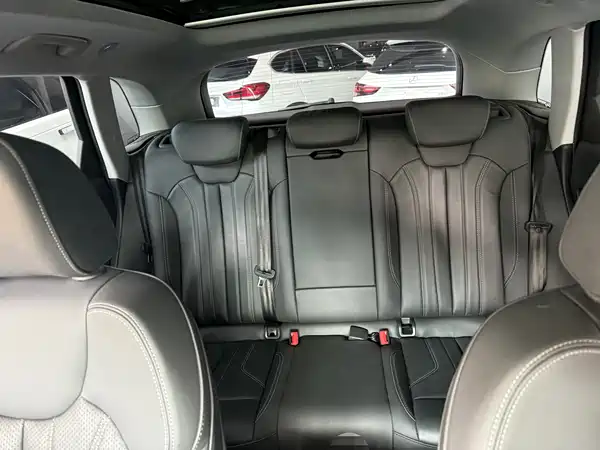 Audi Q5L 2022, фото 7