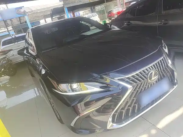 Lexus ES 2022, фото 3