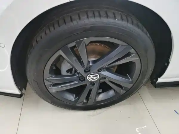 Volkswagen Golf 2023, фото 22
