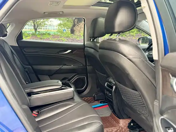 Geely Emgrand GT 2021, фото 15
