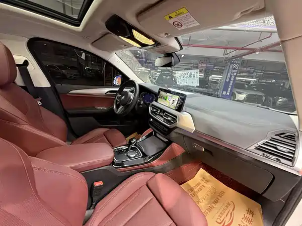 BMW X4 2022, фото 17