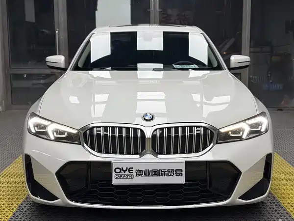 BMW 3 Series 2023, фото 2