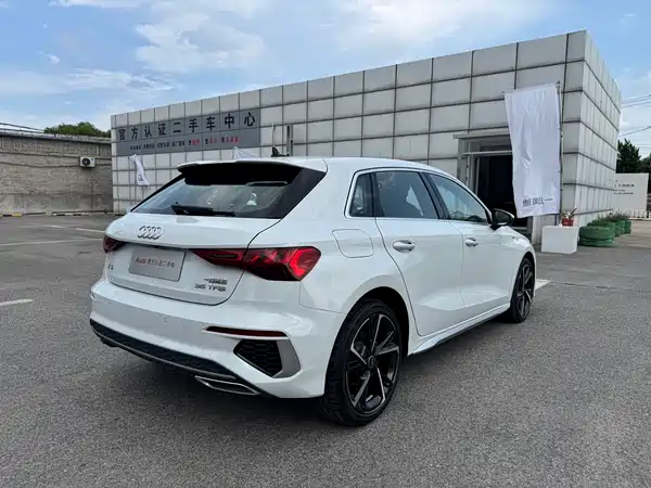 Audi A3 2024, фото 5