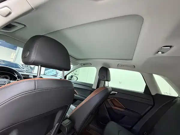 Audi Q3 2023, фото 12