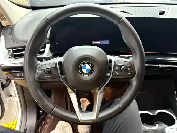BMW X1 2023, фото 18