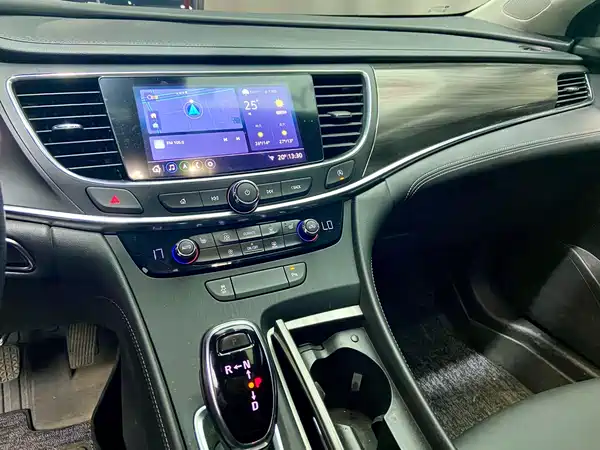 Buick LaCrosse 2022, фото 11