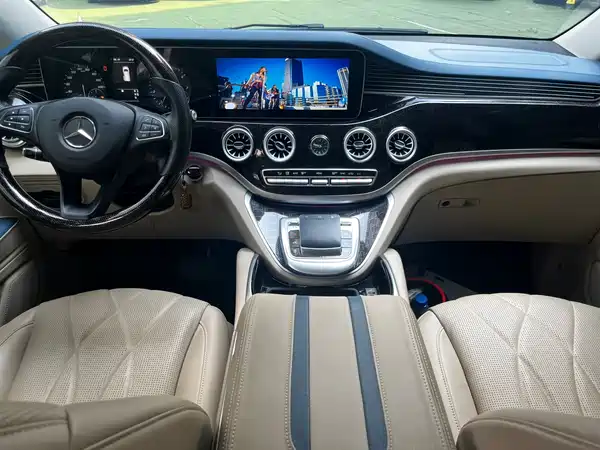 Mercedes-Benz Vito 2023, фото 6