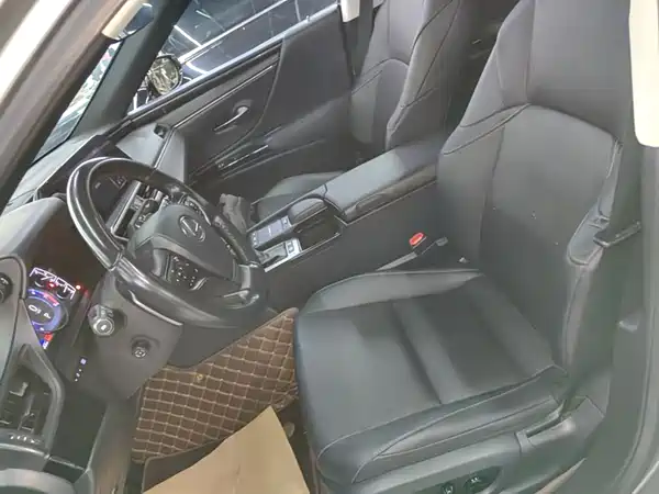 Lexus ES 2021, фото 14