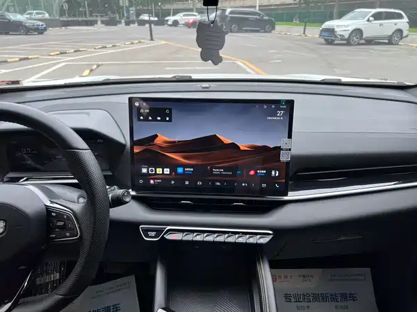 Geely Coolray 2025, фото 19