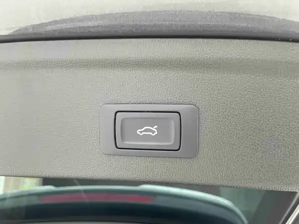 Audi A3 2022, фото 8