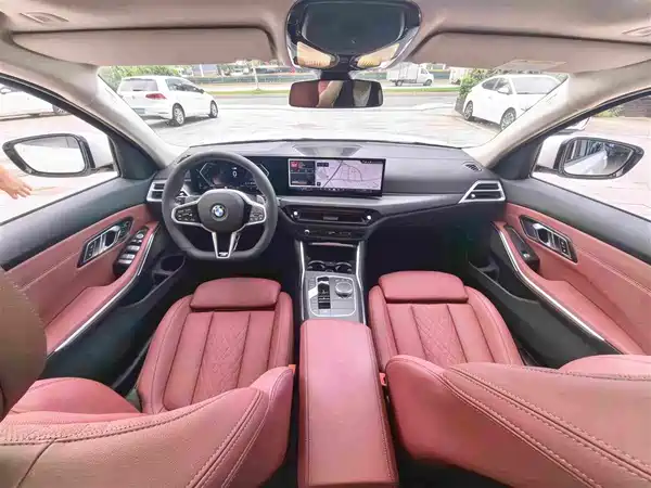 BMW 3 Series 2025, фото 5