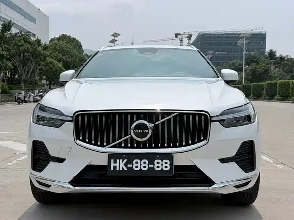 Volvo XC60 2025, фото 2
