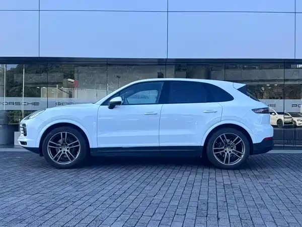 Porsche Cayenne 2023, фото 4
