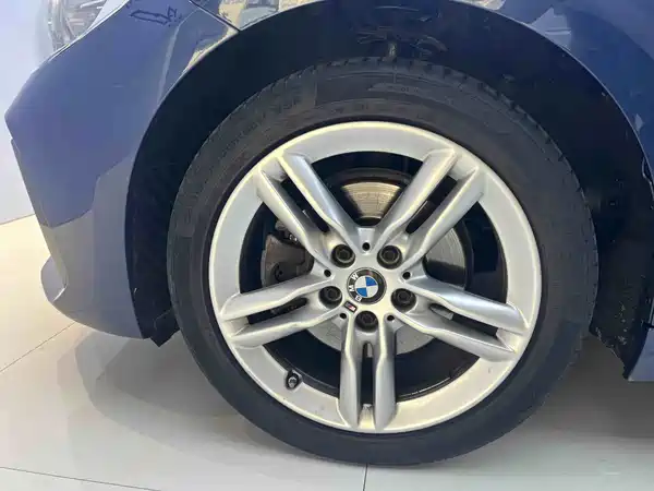 BMW 1 Series 2021, фото 5