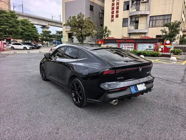 Changan UNI-V 2023, фото 4