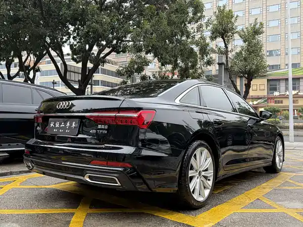 Audi A6L 2022, фото 4