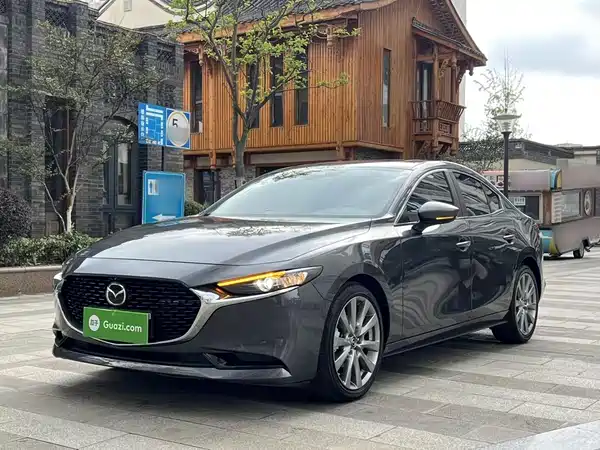 Mazda 3 2022