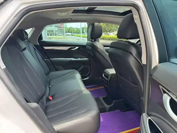 Geely Emgrand GT 2021, фото 16