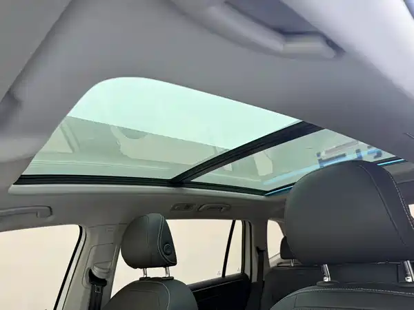 Volkswagen Tiguan L 2023, фото 13