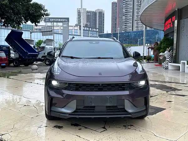 Lynk & Co 01 EM-P 2021, фото 2
