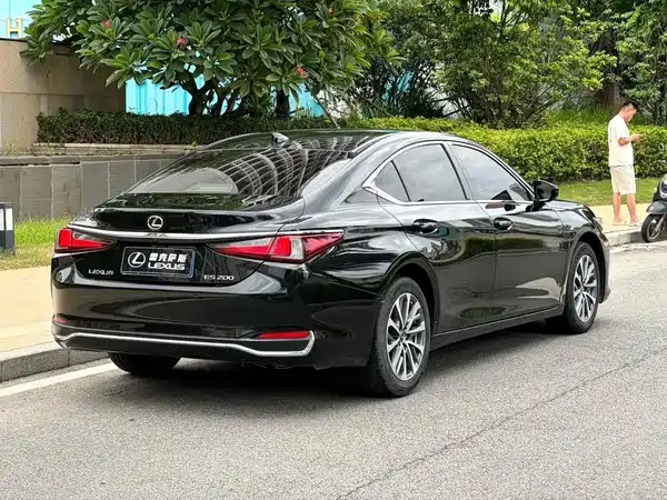 Lexus ES 2022, фото 6