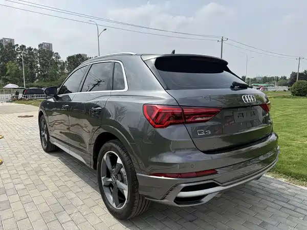 Audi Q3 2023, фото 4