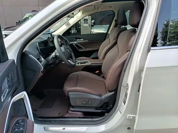BMW X1 2023, фото 5