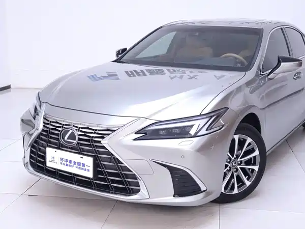 Lexus ES 2025, фото 3