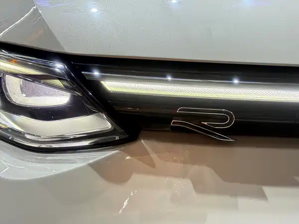 Volkswagen Golf 2023, фото 28