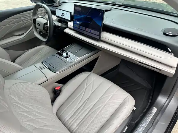 Geely Galaxy Starshine 8 2025, фото 33