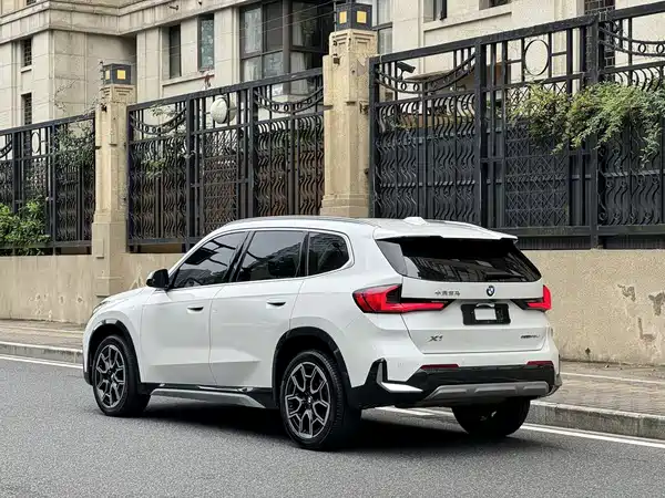 BMW X1 2023, фото 3