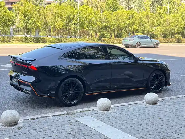 Changan UNI-V 2022, фото 4