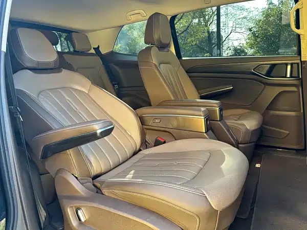 Volkswagen Viloran 2023, фото 15