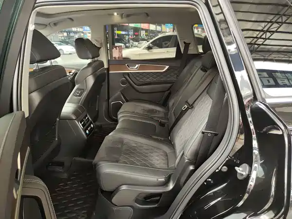 Hongqi HS7 2021, фото 17