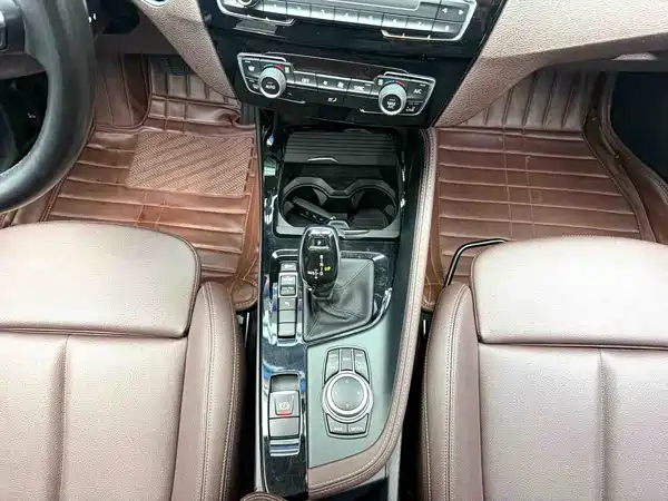 BMW X1 2022, фото 12