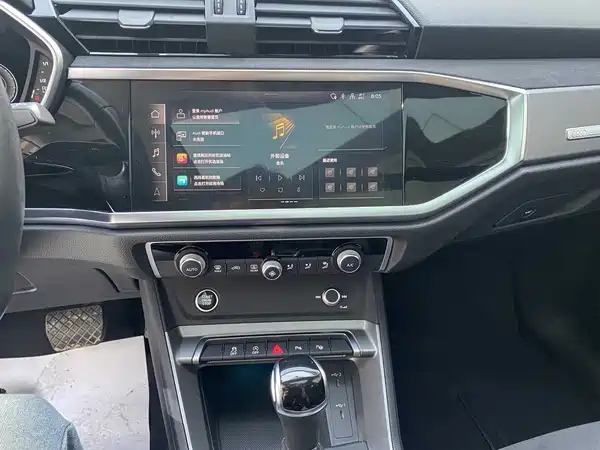 Audi Q3 2022, фото 18