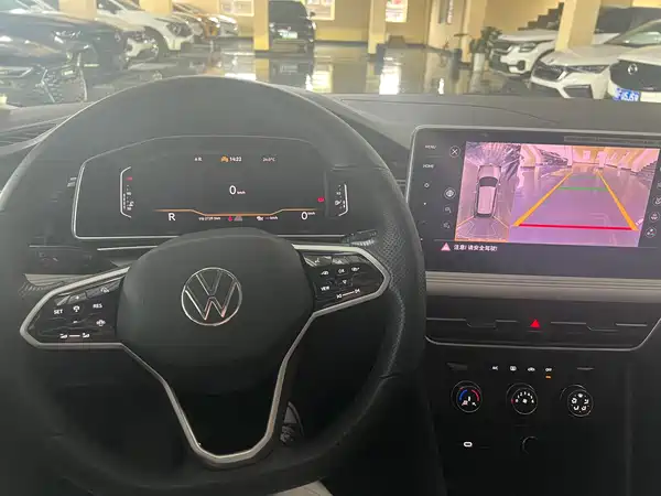 Volkswagen Tiguan L 2023, фото 12