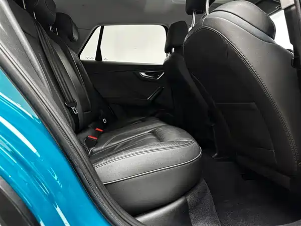 Audi Q2L 2022, фото 14
