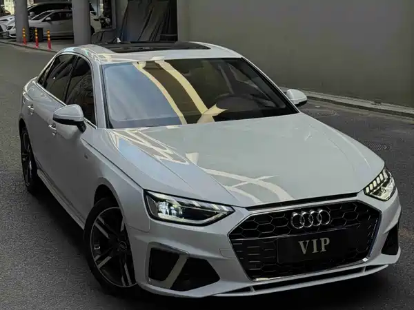 Audi A4L 2020, фото 3