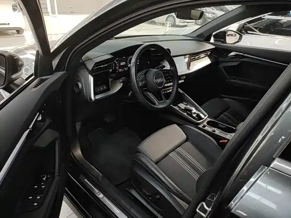 Audi A3 2024, фото 15