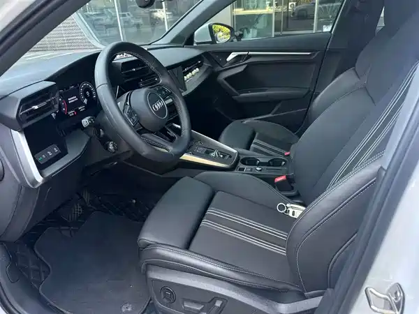 Audi A3 2024, фото 7