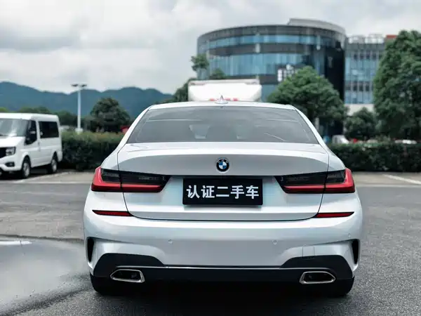 BMW 3 Series 2022, фото 5