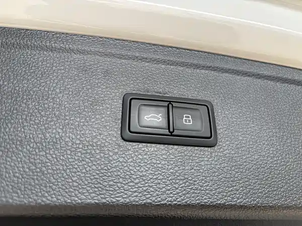 Audi Q5L 2024, фото 29